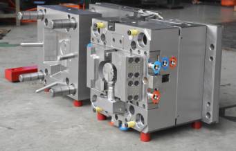 塑料注塑模具與硅膠模具有哪些區別？