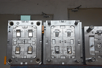 精密注塑模具EDM模具加工技術的發展