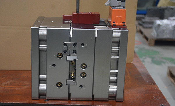 注塑模具制造 注塑模具制造