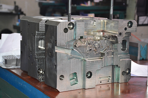 模具精密加工廠 模具精密加工廠