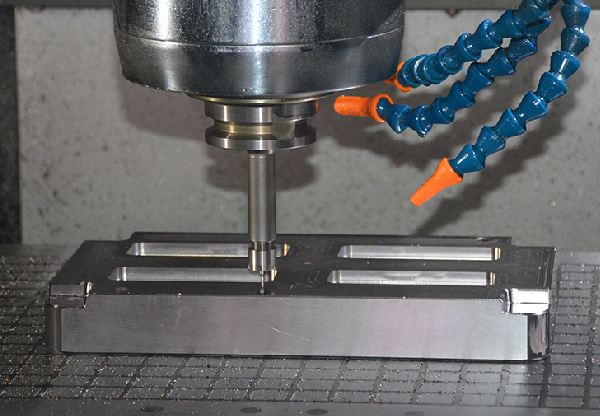 深圳模具廠聯系方式 深圳模具廠聯系方式