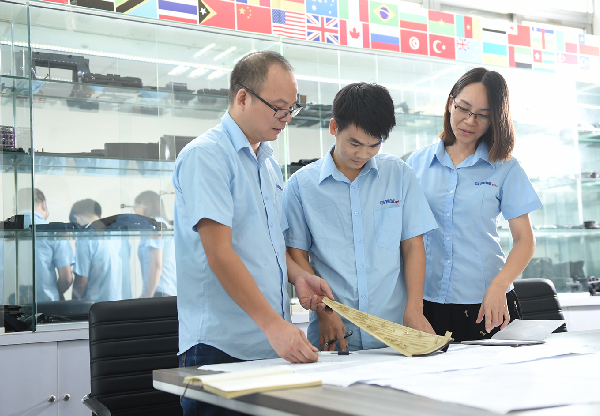 深圳模具公司 深圳模具公司