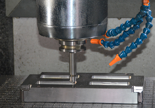 國內(nèi)模具制造 國內(nèi)模具制造