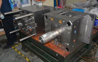 如何選擇適合您塑膠模具的正確脫模系統